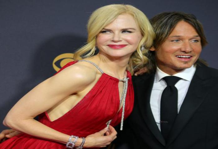 Red Carpet Emmy Award 2017